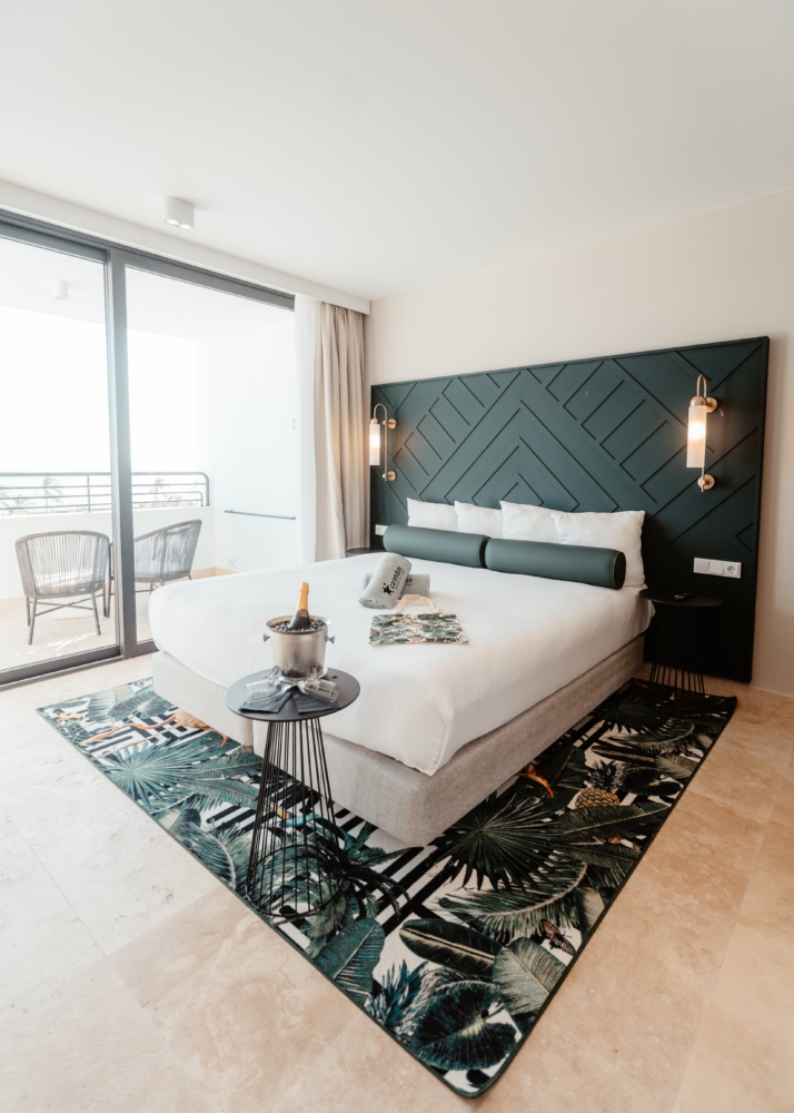 Penthouse Suite-1 King Bed-oceanview - Corendon Mangrove Beach Resort