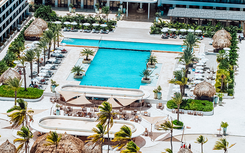 swimpool