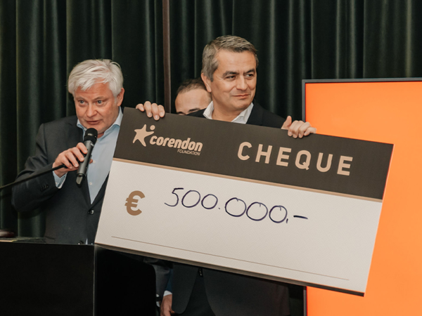 Een Nacht van Eenheid en Compassie: Corendon Foundation haalt €500.000 op voor slachtoffers van aardbevingen in Turkije.