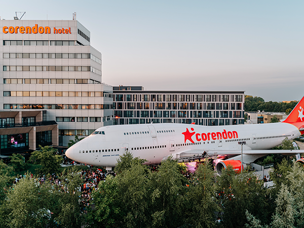 corendon-amsterdam-schiphol-airport